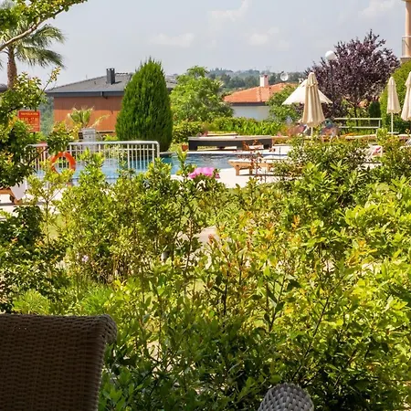 Comfortable Flat W Pool And Garden In Aydin 아파트